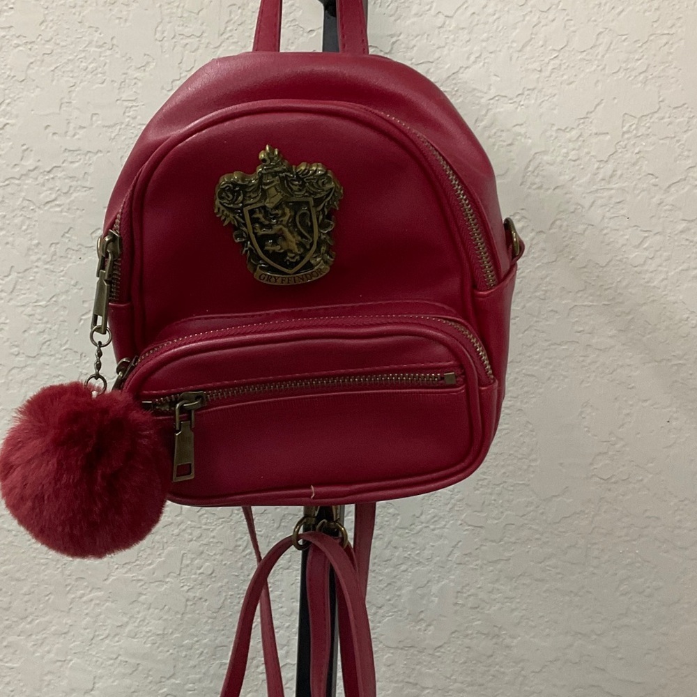 Elegant Red Backpack with Pom Pom Charm - Picture 3 of 4